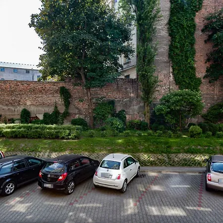 Solidarnosci By Renters Apartment