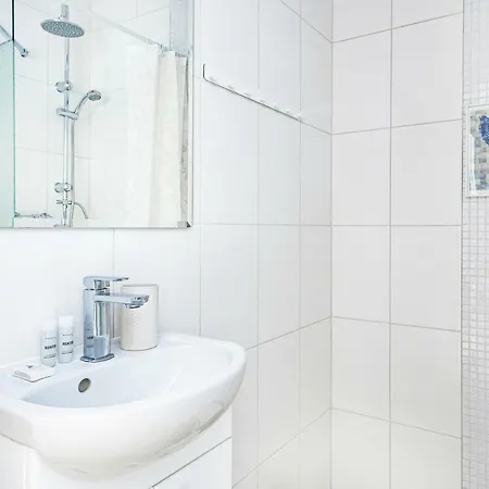 Apartment Solidarnosci By Renters Warsaw