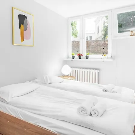 Apartment Solidarnosci By Renters