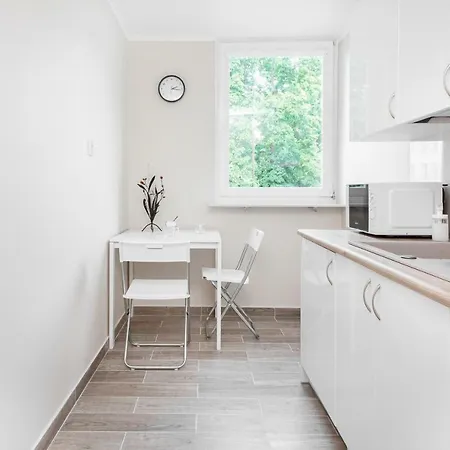 Apartment Solidarnosci By Renters *