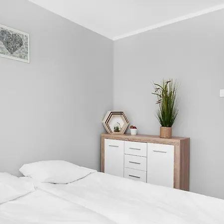 Apartment Solidarnosci By Renters